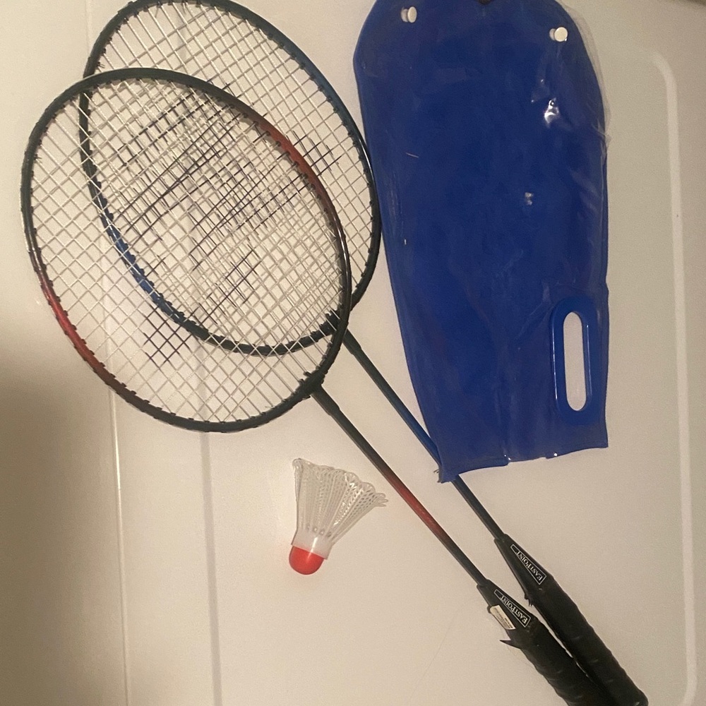Badminton Set with Cover